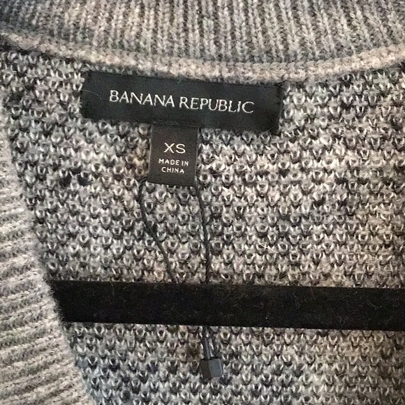 Banana Republic sweater size XS - Picture 2 of 7